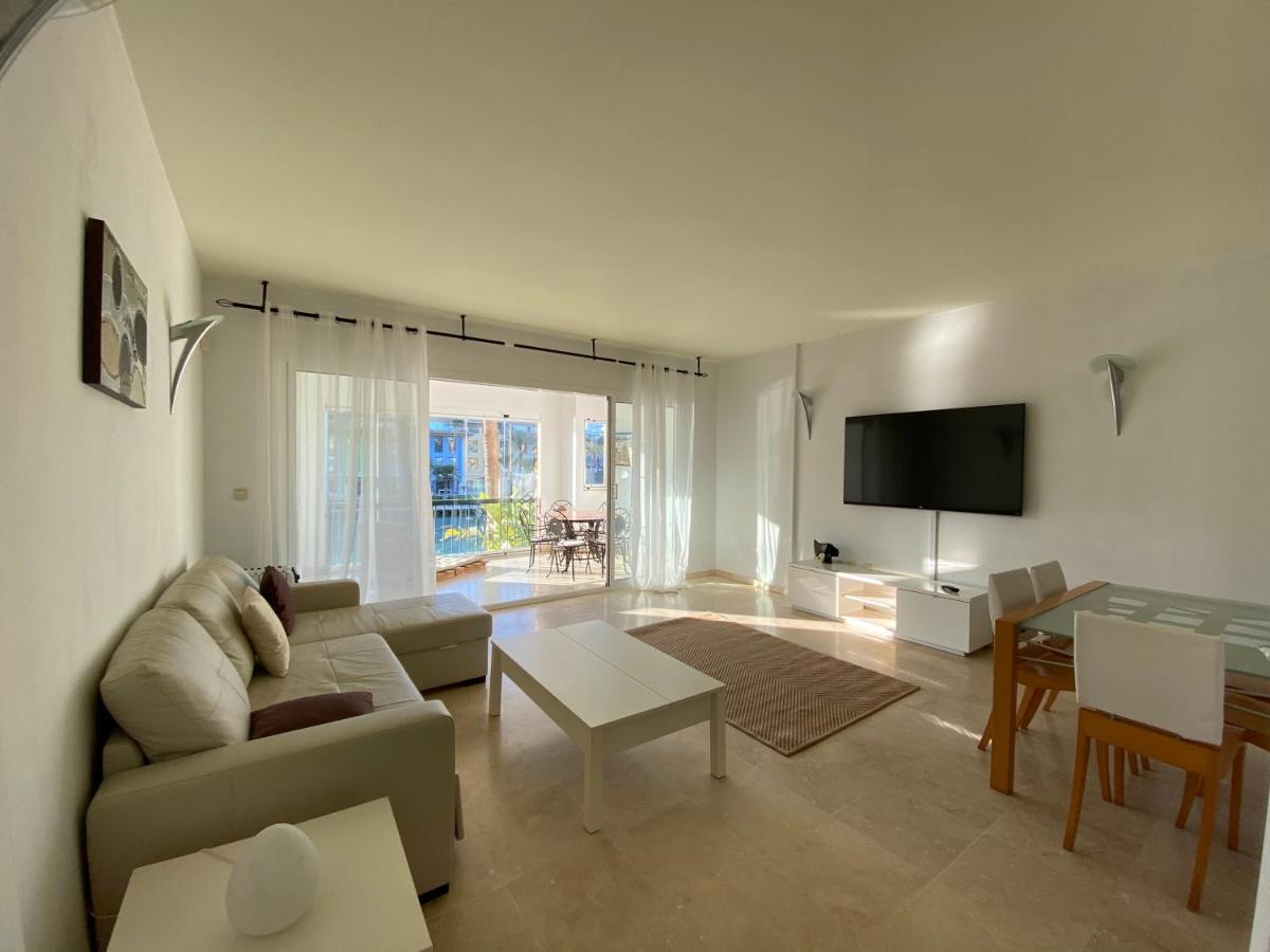 Apartamento Con Piscina ,Playa Con Vistas Panoramicas En La Marina De Sotogrande San Roque  Bagian luar foto