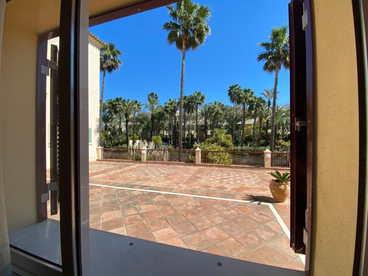 Apartamento Con Piscina ,Playa Con Vistas Panoramicas En La Marina De Sotogrande San Roque  Bagian luar foto