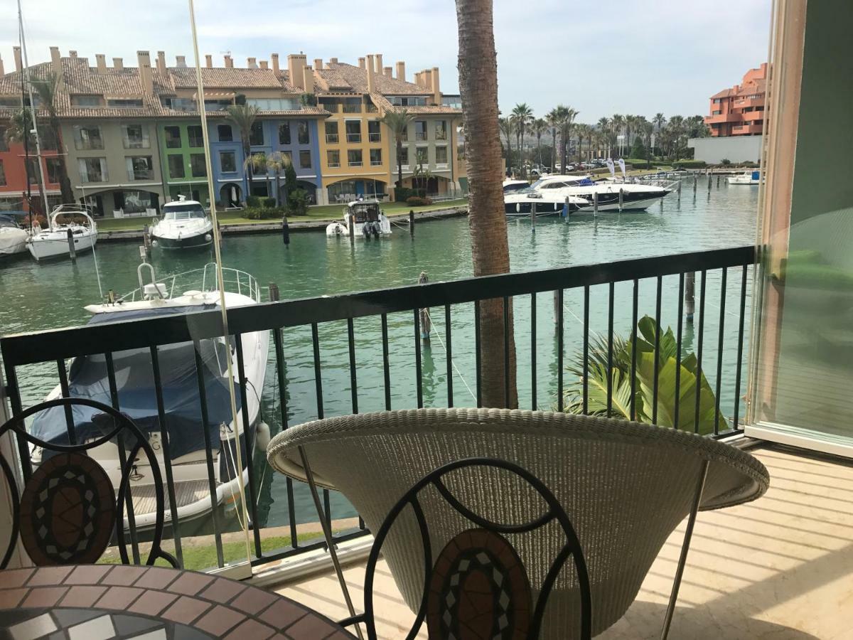 Apartamento Con Piscina ,Playa Con Vistas Panoramicas En La Marina De Sotogrande San Roque  Bagian luar foto