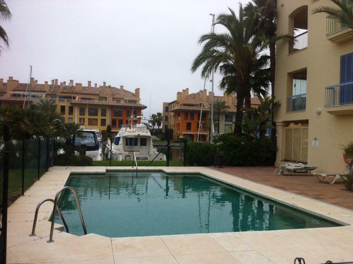 Apartamento Con Piscina ,Playa Con Vistas Panoramicas En La Marina De Sotogrande San Roque  Bagian luar foto